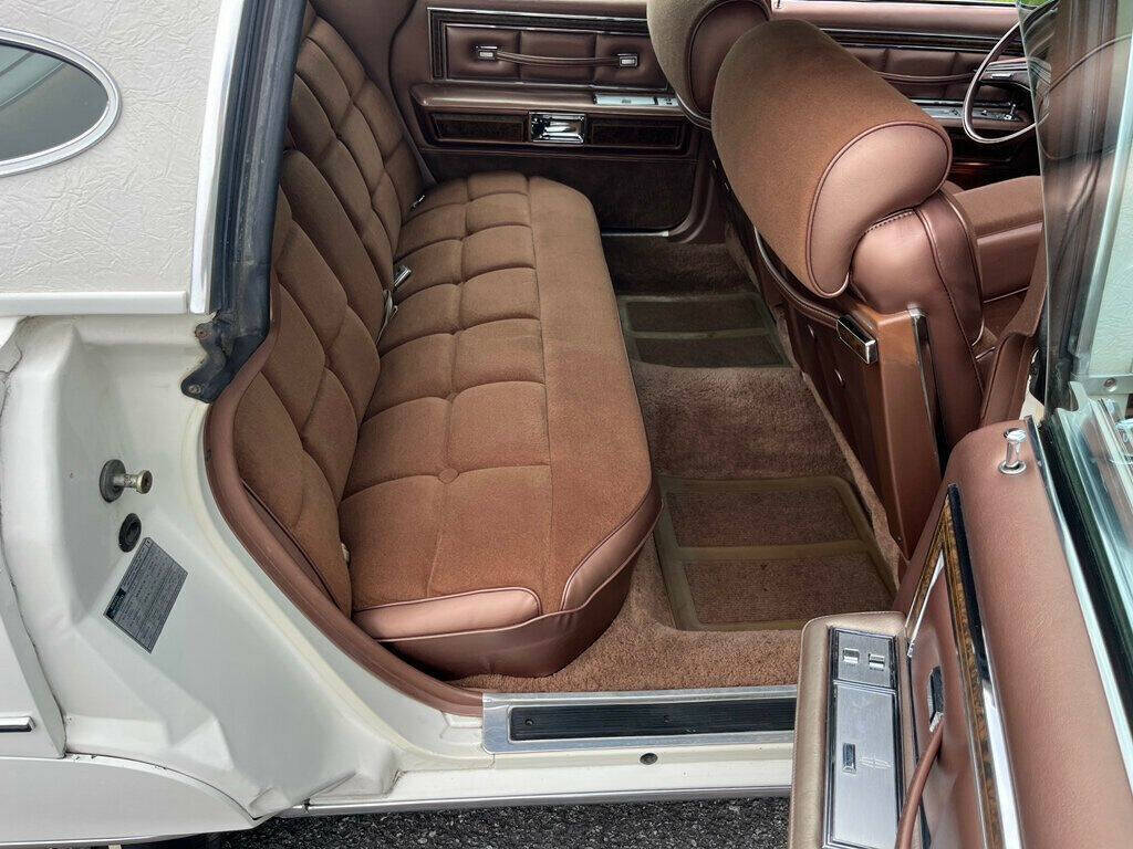 1976 Lincoln Continental 41