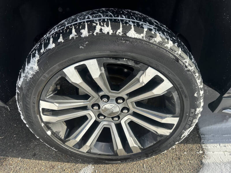 2017 GMC Yukon XL Denali