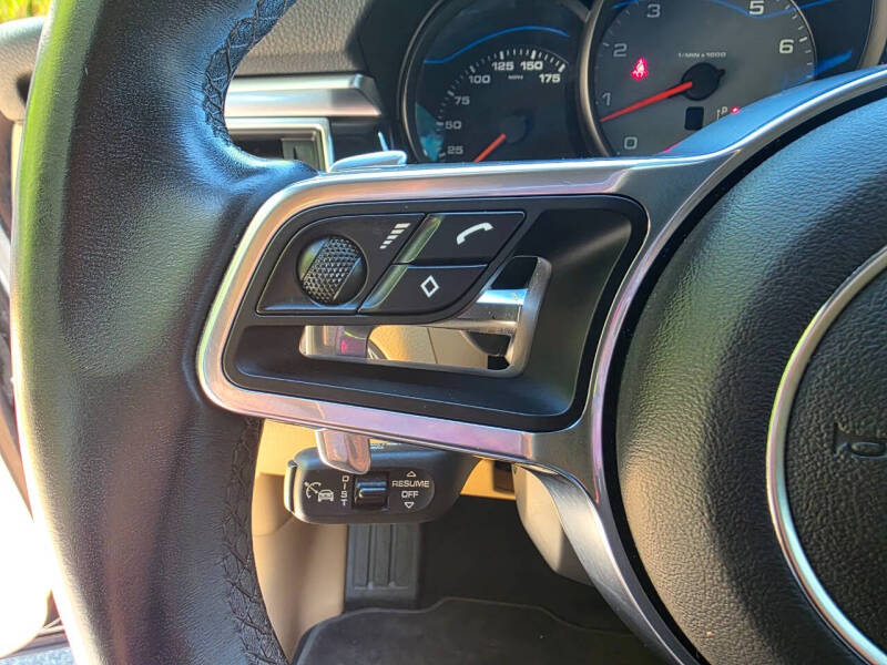 2018 Porsche Macan S