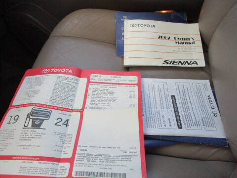 2002 Toyota Sienna XLE