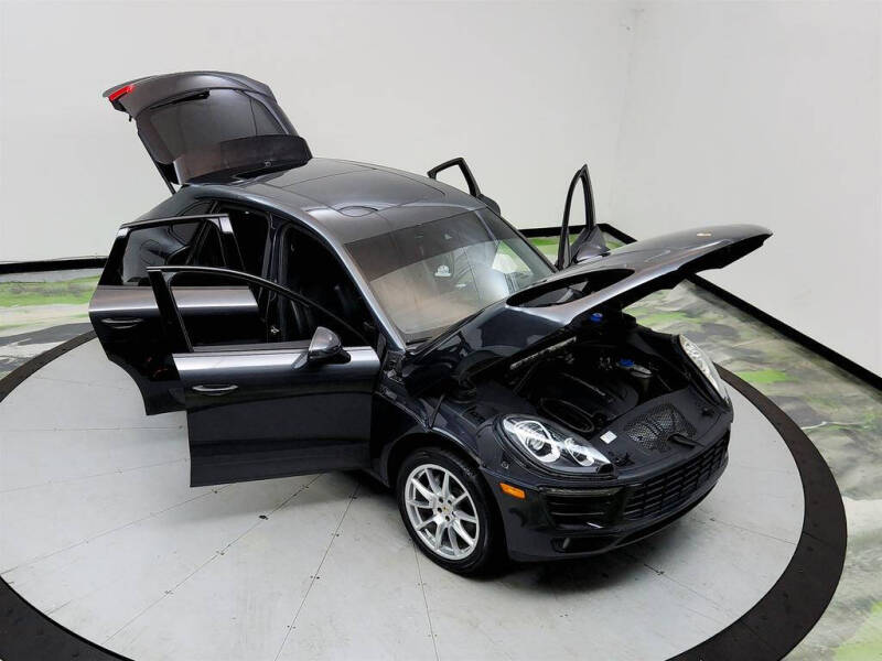 2017 Porsche Macan