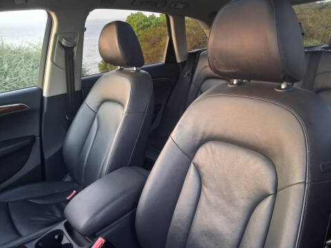 2011 Audi Q5 3.2 quattro Premium Plus