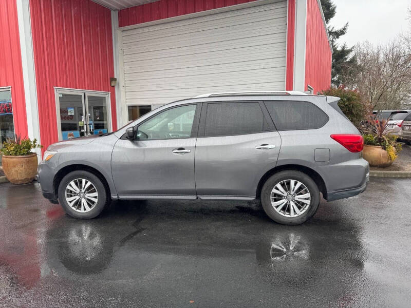 2019 Nissan Pathfinder SL