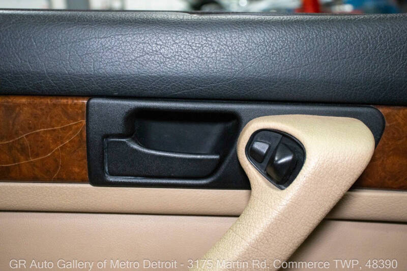 1990 BMW 7 Series 735i