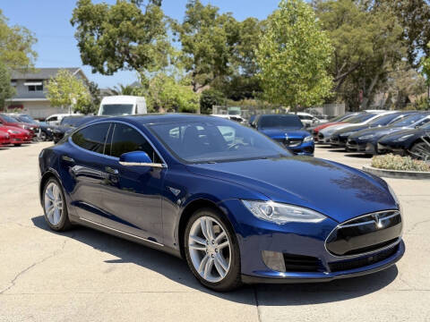 2015 Tesla Model S 70D