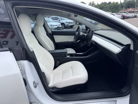 2020 Tesla Model 3 Standard Range Plus