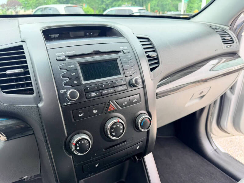 2012 Kia Sorento LX