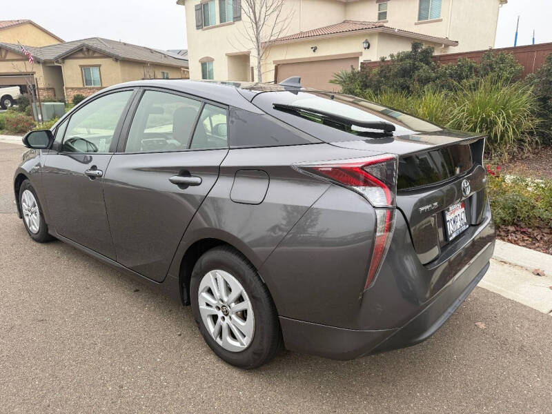 2016 Toyota Prius Two