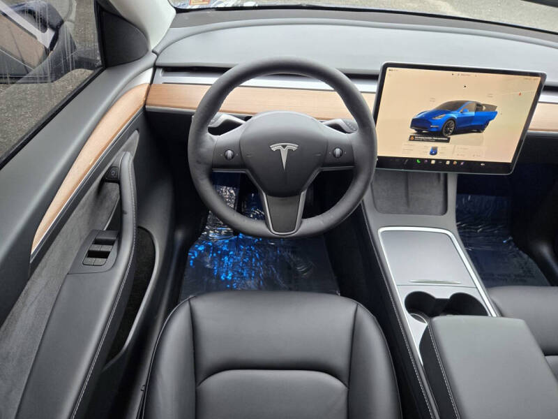 2024 Tesla Model Y Long Range