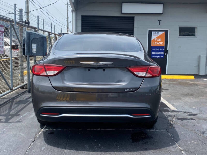 2016 Chrysler 200 Limited