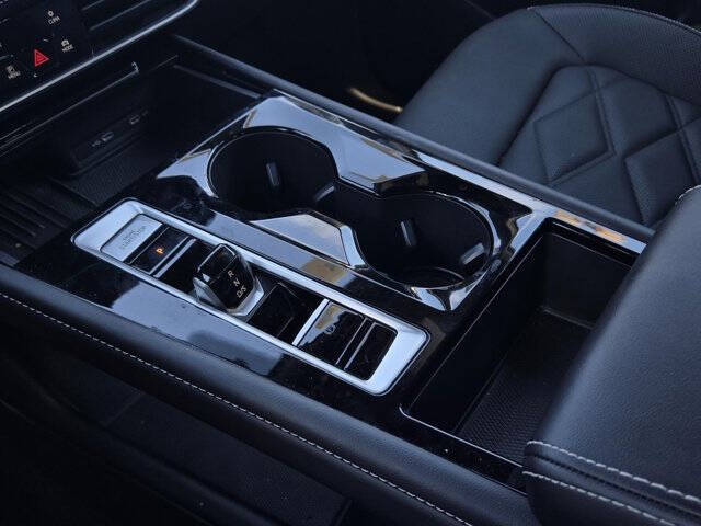 2025 Volkswagen Atlas Cross Sport SE 4Motion