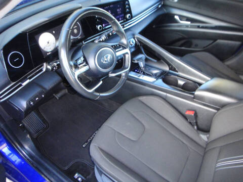 2022 Hyundai Elantra SEL