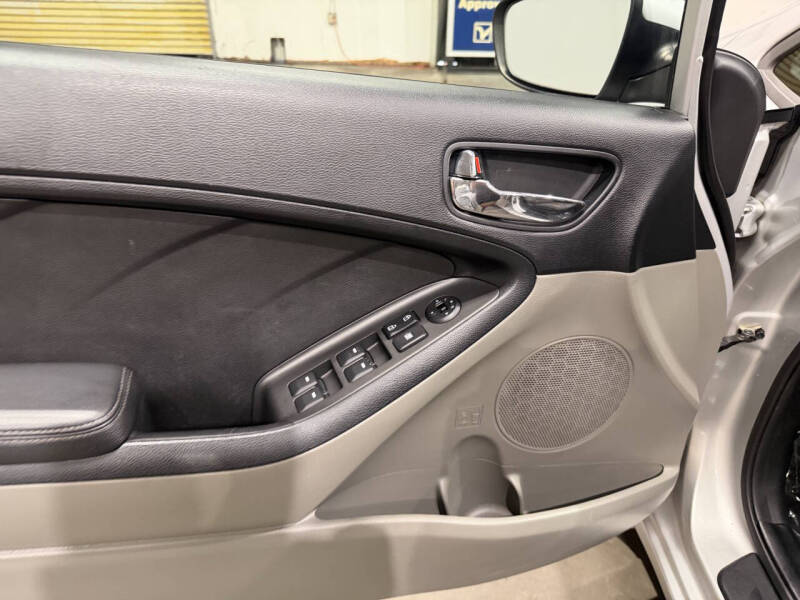 2015 Kia Forte LX