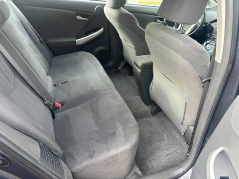 2010 Toyota Prius III