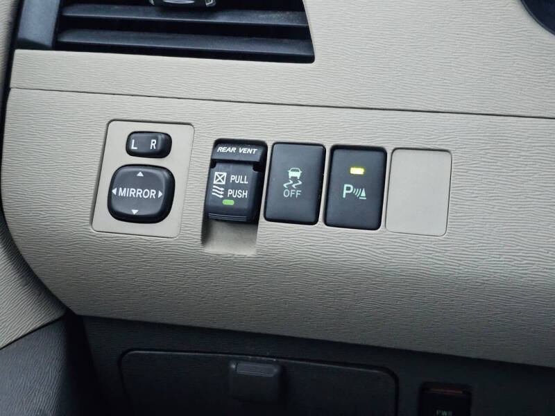 2011 Toyota Sienna XLE 8-Passenger