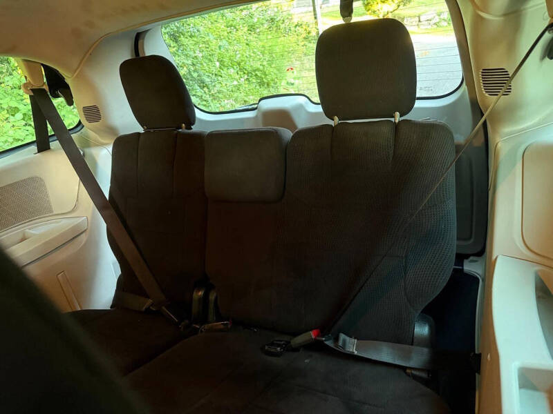 2014 Dodge Grand Caravan American Value Package