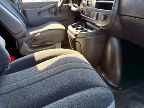 2024 GMC Savana 2500