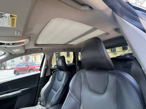 2017 Volvo XC60 T6 Dynamic