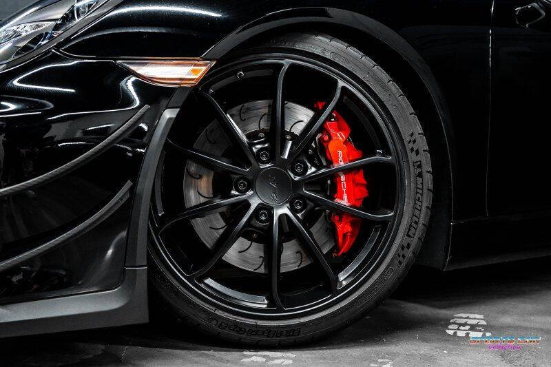 2016 Porsche Cayman GT4