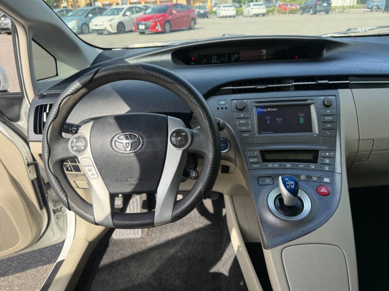 2012 Toyota Prius Two