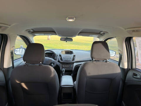2019 Ford Escape S