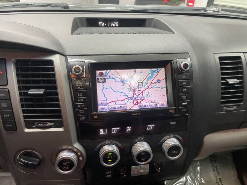 2011 Toyota Sequoia Platinum