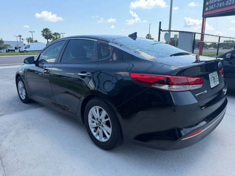 2017 Kia Optima LX