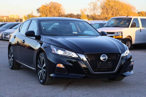 2022 Nissan Altima 2.5 SR