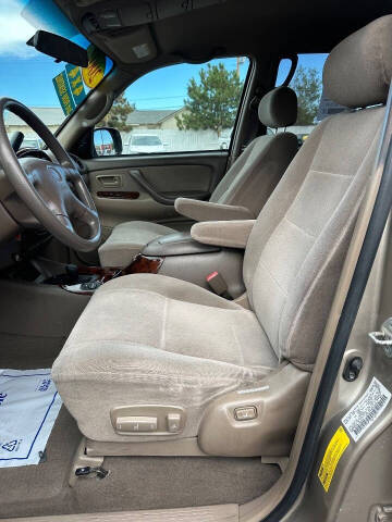 2002 Toyota Sequoia SR5