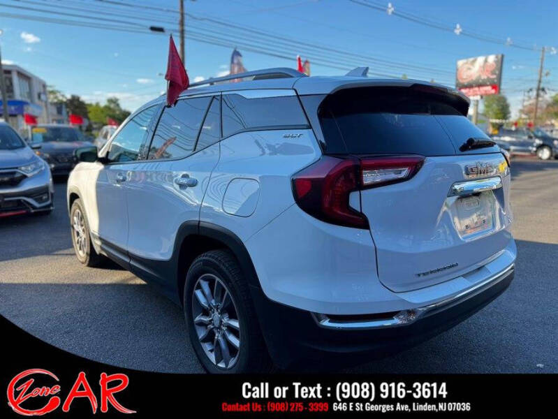 2024 GMC Terrain SLT