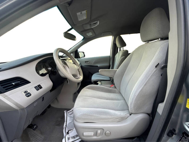 2011 Toyota Sienna