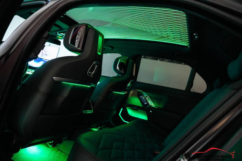 2025 BMW 7 Series 740i