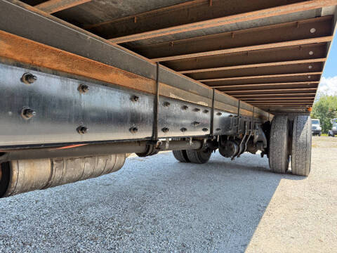 2017 Freightliner M2 106