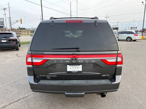 2016 Lincoln Navigator Select