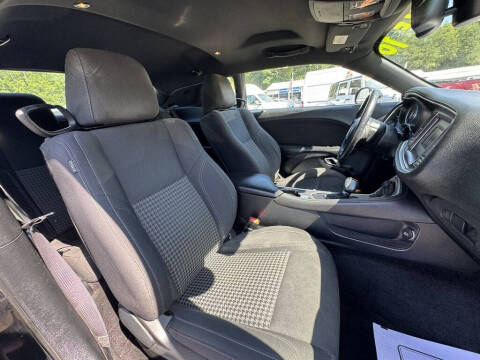 2016 Dodge Challenger SXT