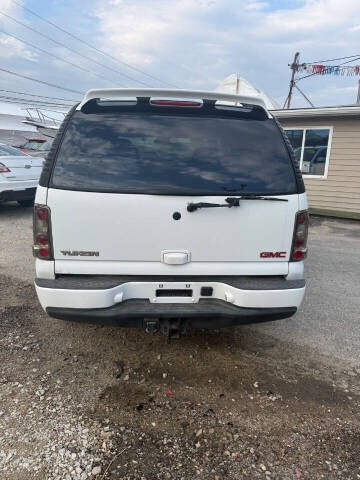 2003 GMC Yukon Denali