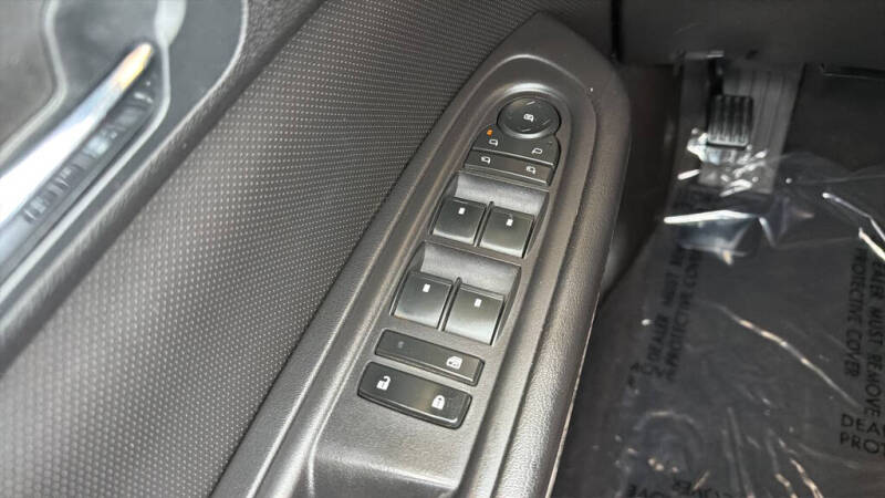 2011 GMC Acadia Denali