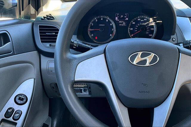 2016 Hyundai Accent SE