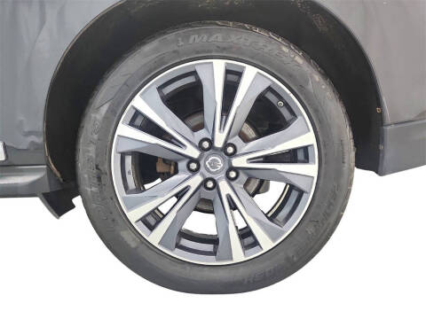 2017 Nissan Pathfinder Platinum