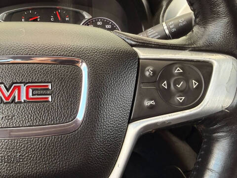 2017 GMC Acadia SLE-2