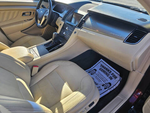 2015 Ford Taurus SEL