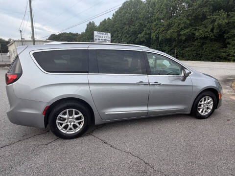 2020 Chrysler Pacifica Touring L