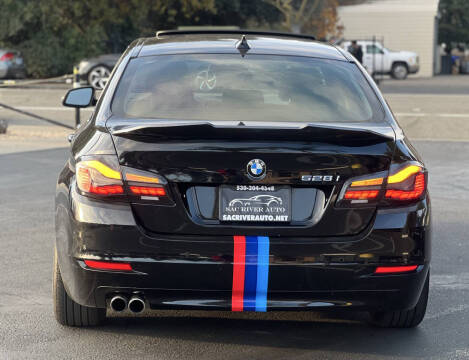 2016 BMW 5 Series 528i
