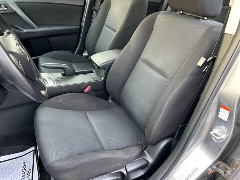 2010 Mazda MAZDA3 i Touring