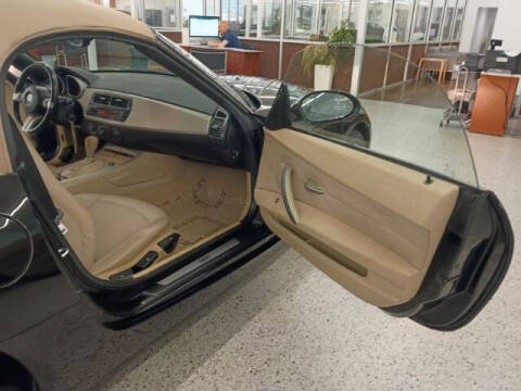 2005 BMW Z4 2.5i