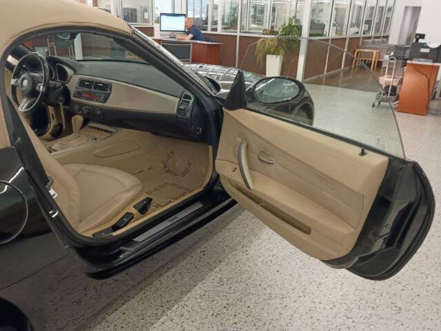 2005 BMW Z4 2.5i