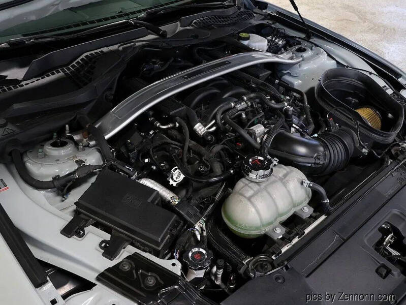 2022 Ford Mustang Mach 1