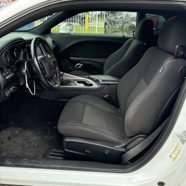 2019 Dodge Challenger SXT