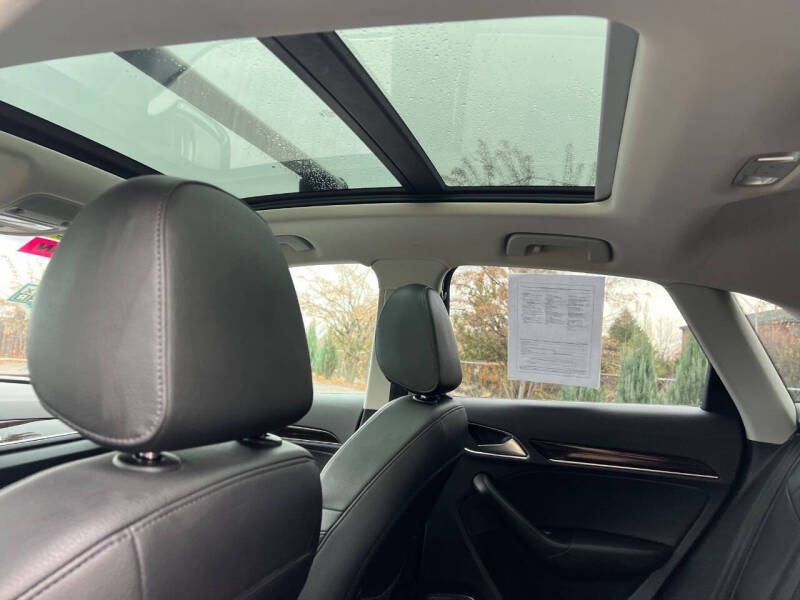 2015 Audi Q3 2.0T quattro Prestige