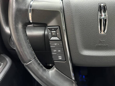 2017 Lincoln Navigator Select